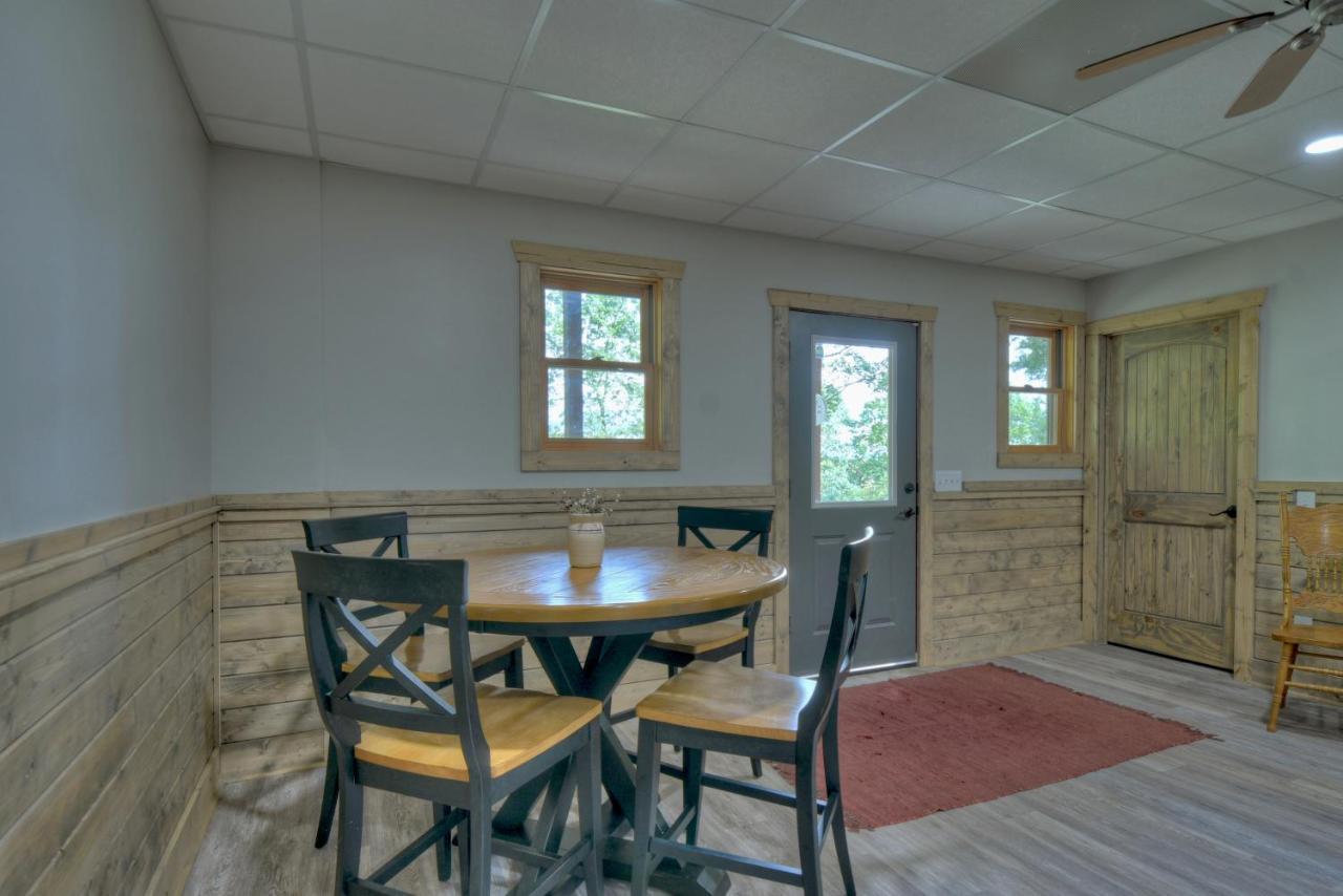 Hawks Hideaway - Cuddleup Villa Mashburn Mill Esterno foto